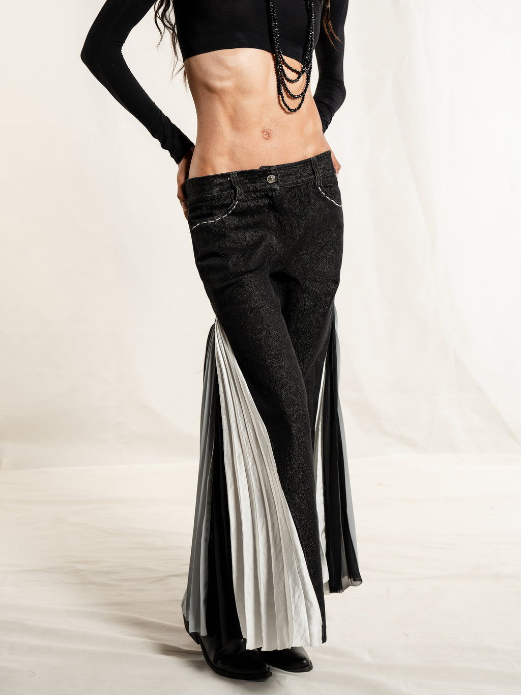 Flow Pleated Pants